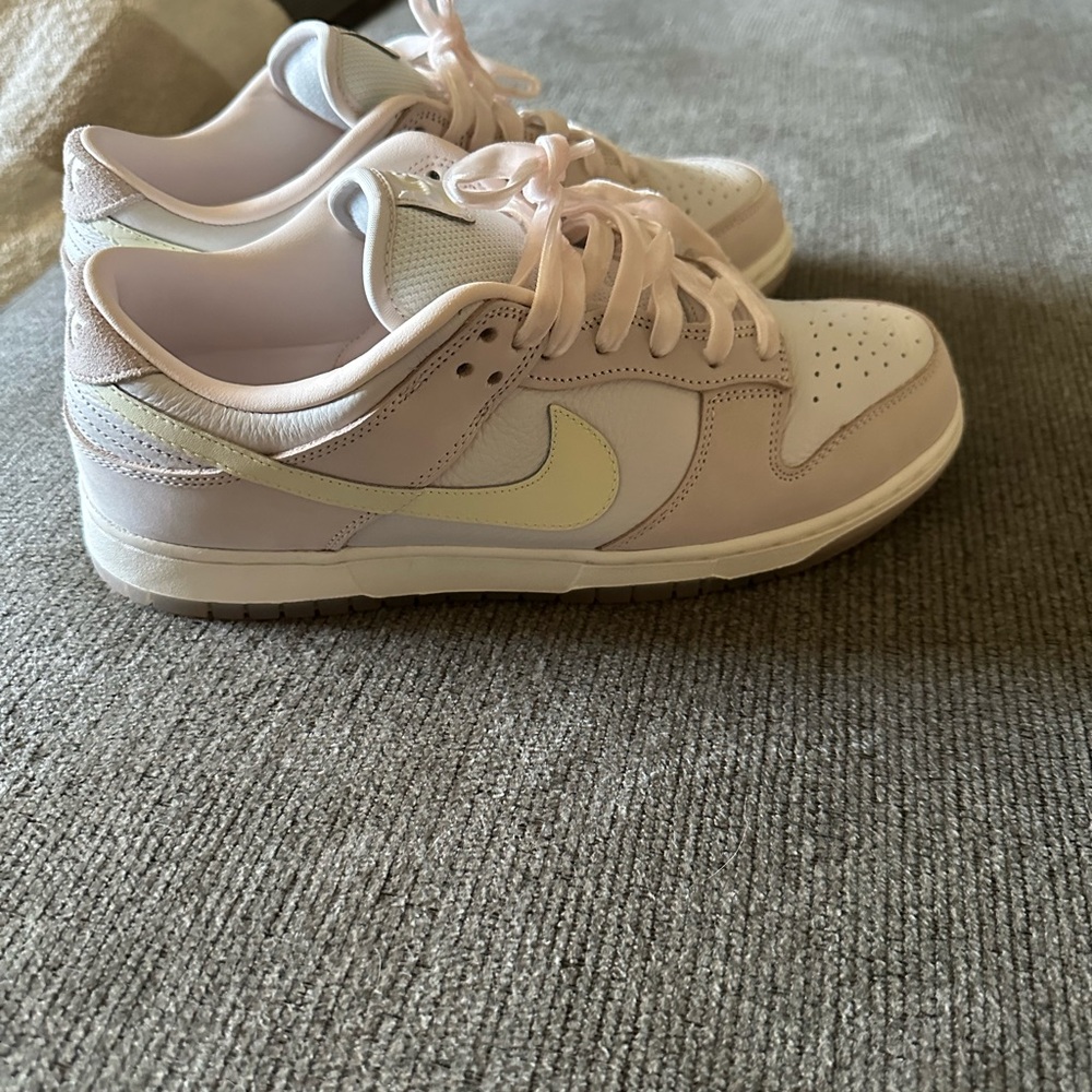 Nike dunks  Women's Soft Pink and Cream Sneakers